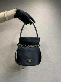 Picture of Prada Handbags _SKUfw226205521fw